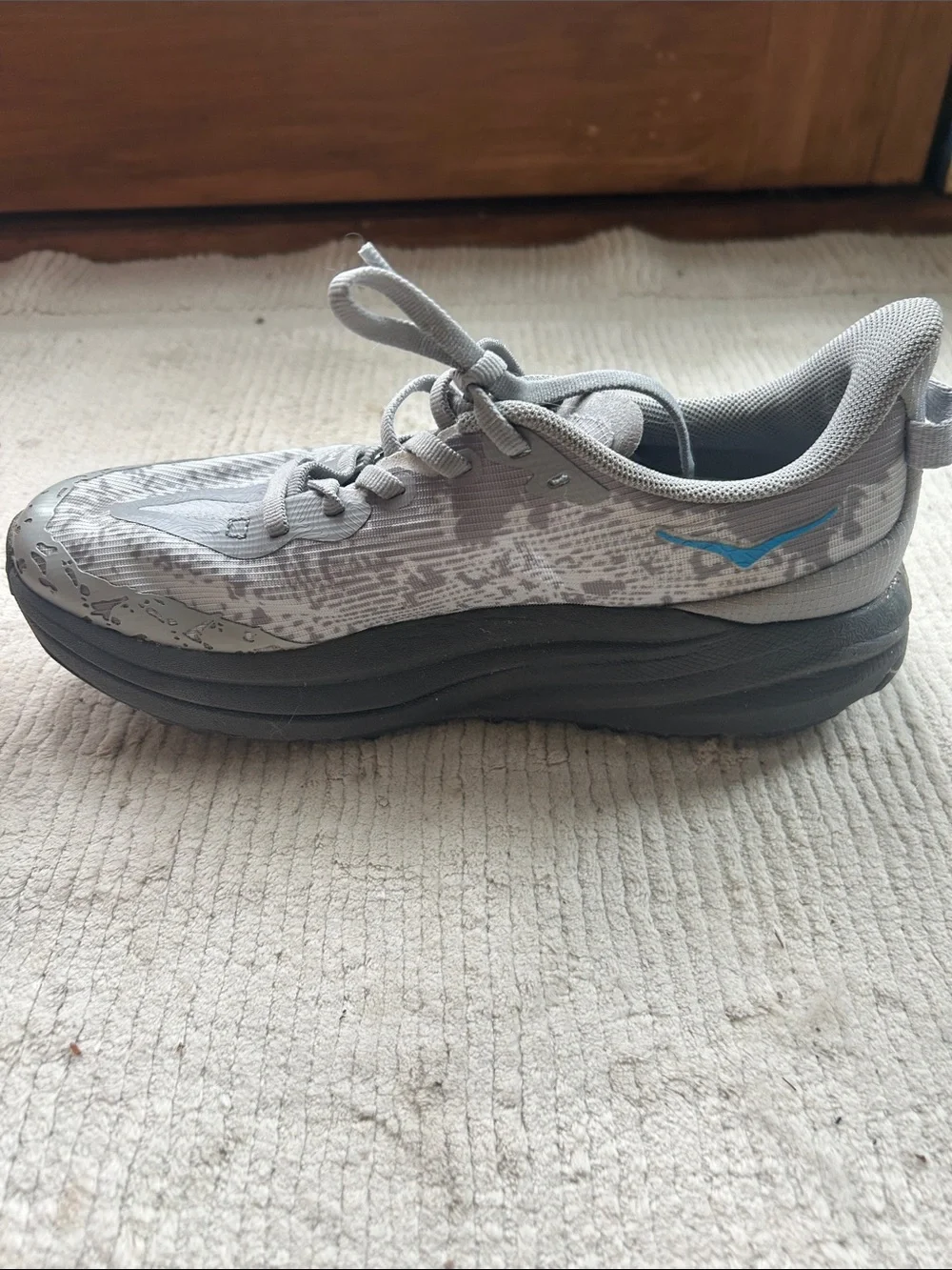 Hoka Kids Gray speed goats 6 Sneakers size 4 UK size 3